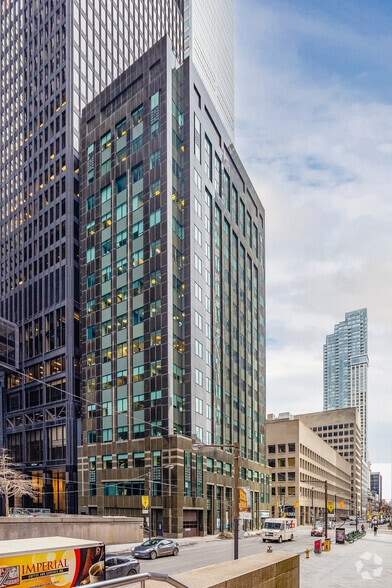 222 Bay St, Toronto, ON for lease - Building Photo - Image 2 of 5