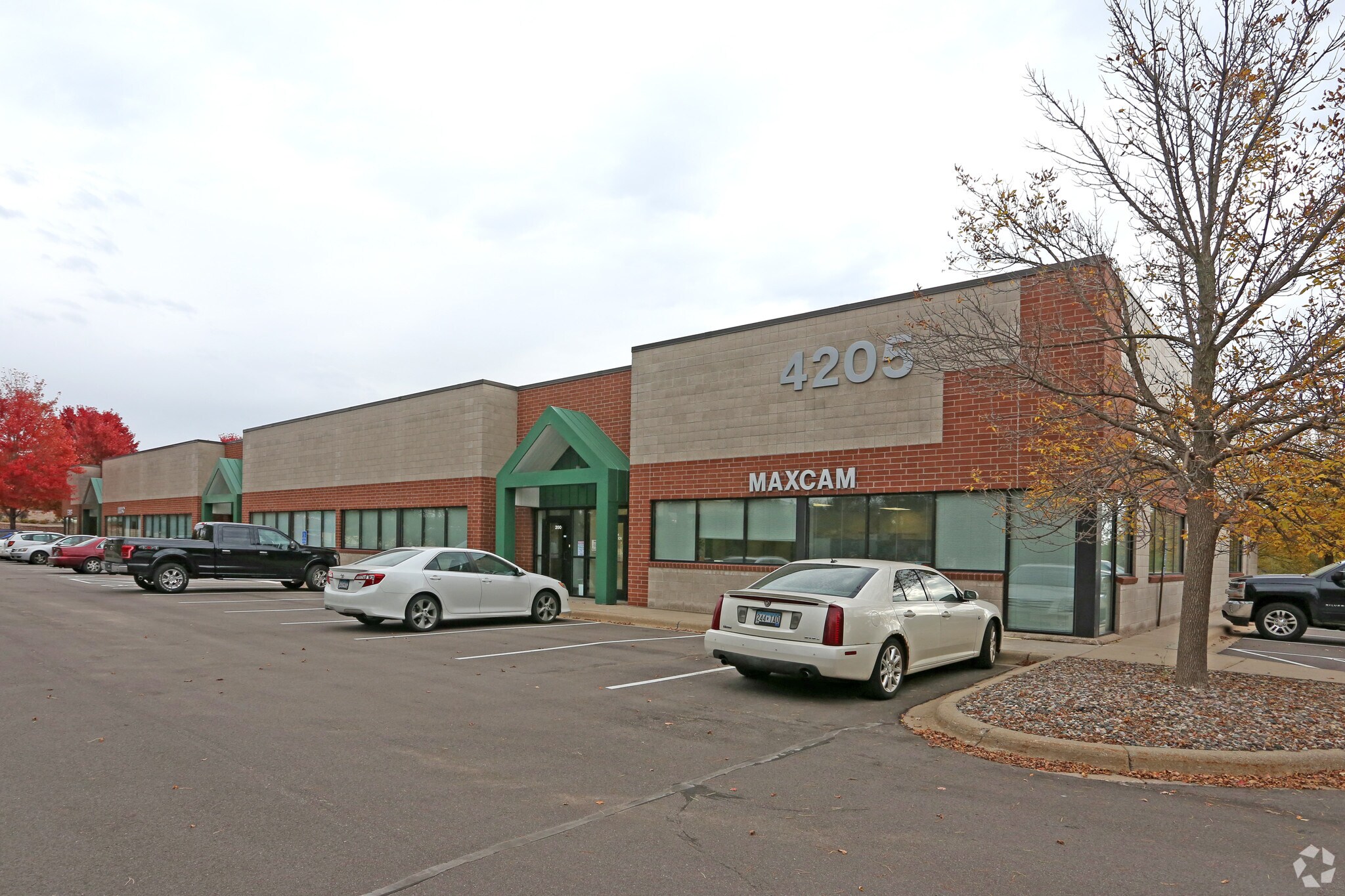 4205 White Bear Pky, Vadnais Heights, MN for sale Building Photo- Image 1 of 1