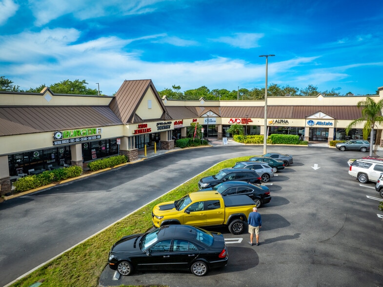 14960 Tamiami Trl E, Naples, FL for lease - Building Photo - Image 2 of 11