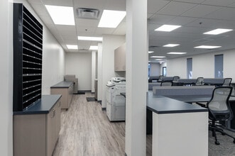 916 S 52nd St, Tempe, AZ for lease Interior Photo- Image 1 of 7