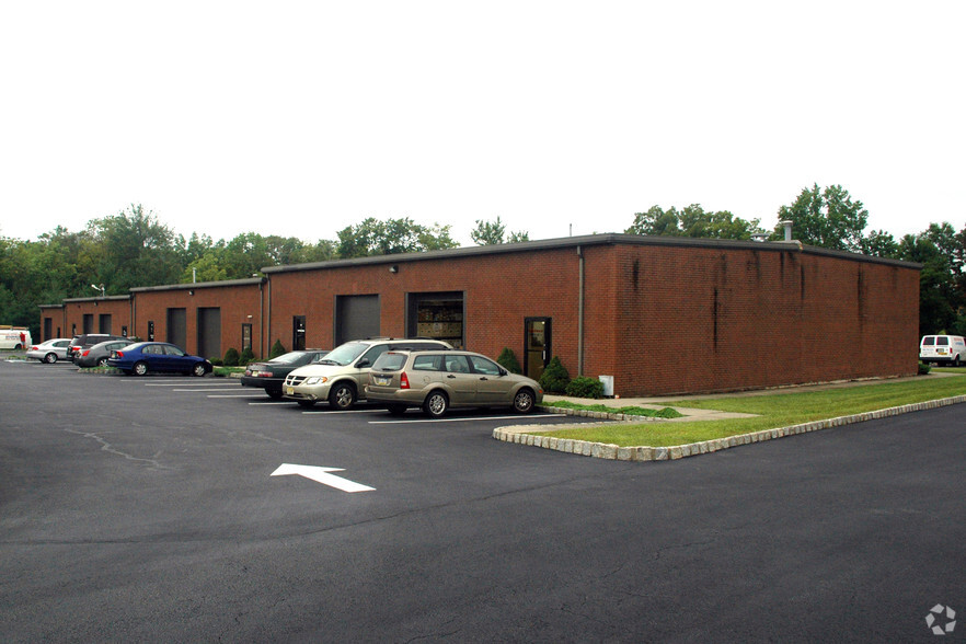 15 Minneakoning Rd, Flemington, NJ for lease - Building Photo - Image 3 of 7