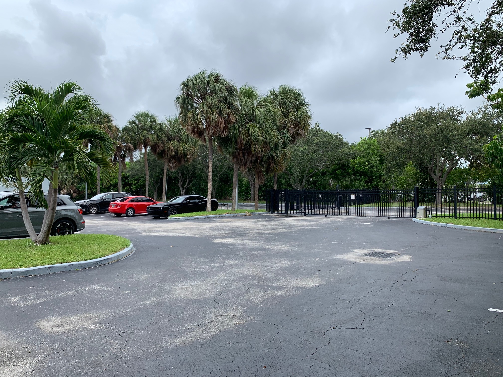 300 Oakwood Ln, Hollywood, FL 33020 - Flex for Lease | LoopNet.com