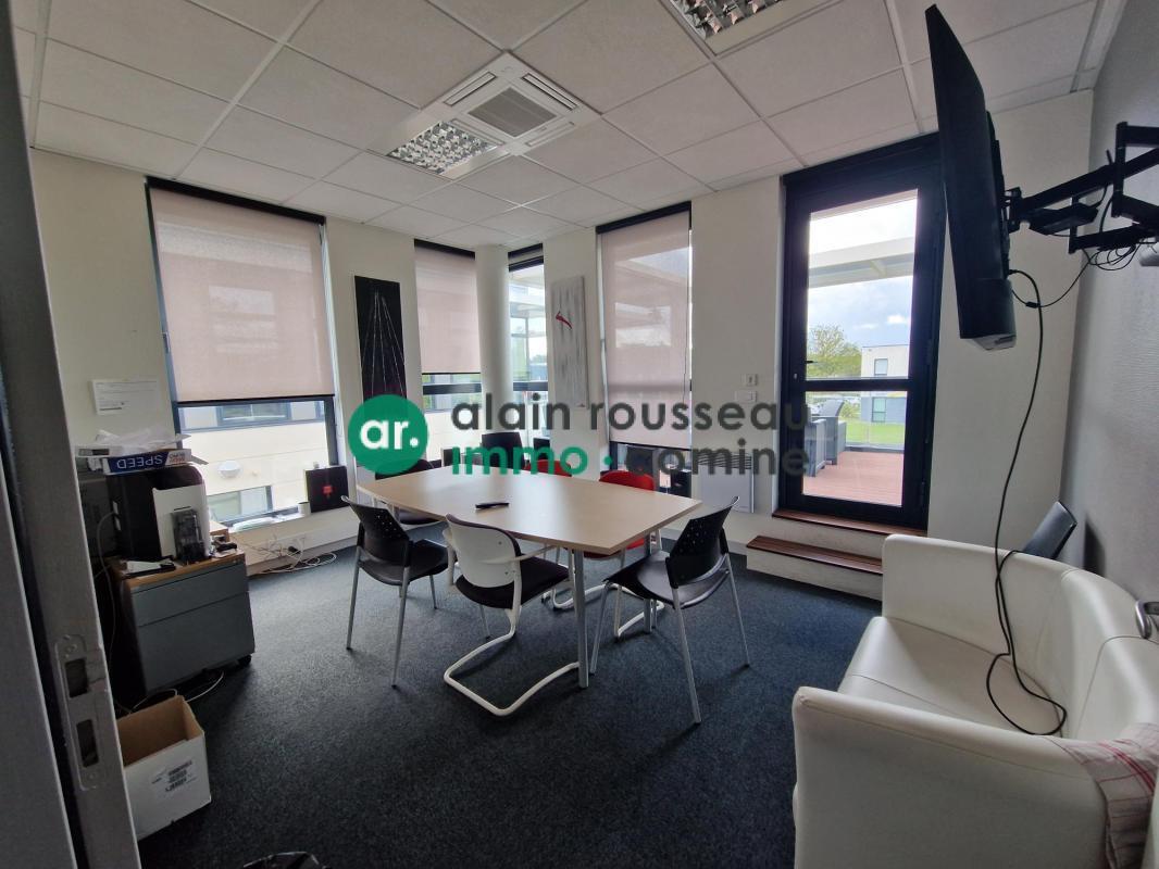 Office in Beaucouze for sale Building Photo- Image 1 of 5