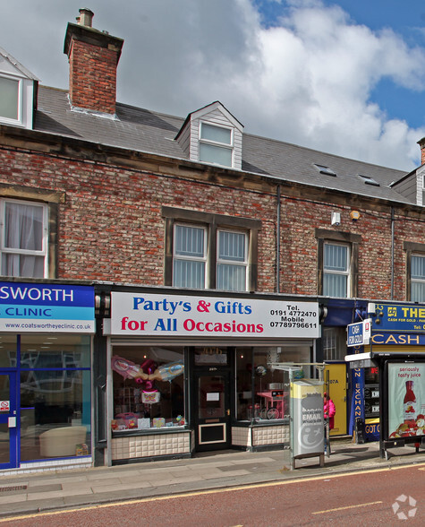 207B Coatsworth Rd, Gateshead for lease - Primary Photo - Image 2 of 3