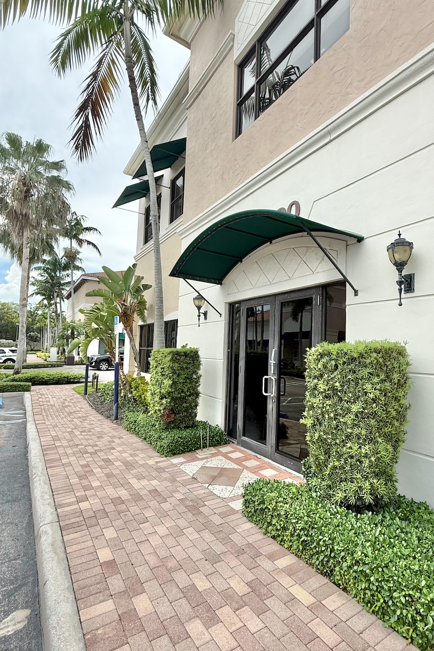 4500-4750 Donald Ross Rd, Palm Beach Gardens, FL for lease Interior Photo- Image 1 of 6