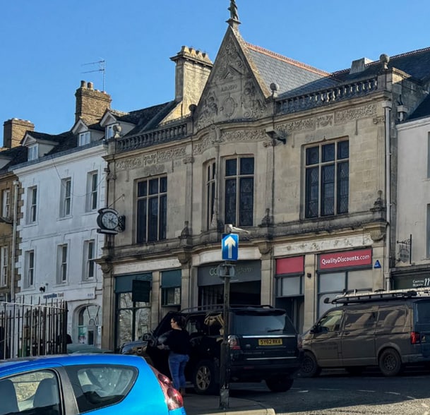 4 High St, Chipping Norton for sale - Primary Photo - Image 1 of 1