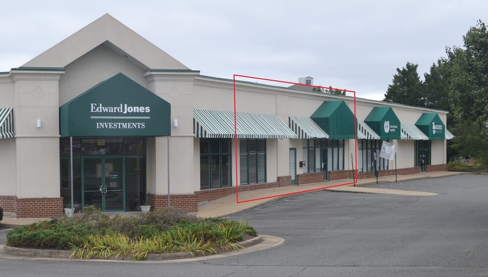 7415-7425 Lee Davis Rd, Mechanicsville, VA for lease - Building Photo - Image 1 of 10