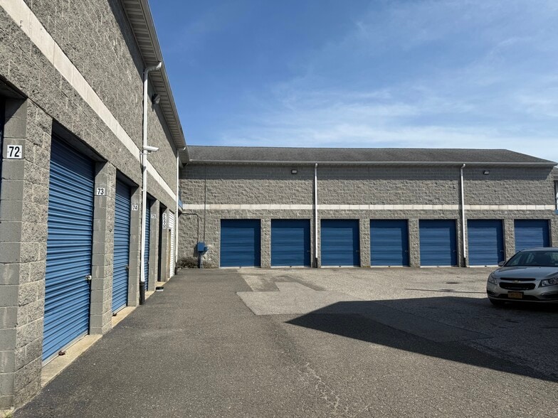 Self-Storage Portfolio portfolio of 3 properties for sale on LoopNet.com - Building Photo - Image 3 of 7