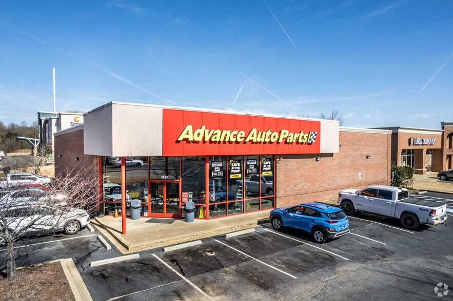 6830 Goodman Rd, Olive Branch, MS for sale - Primary Photo - Image 1 of 4