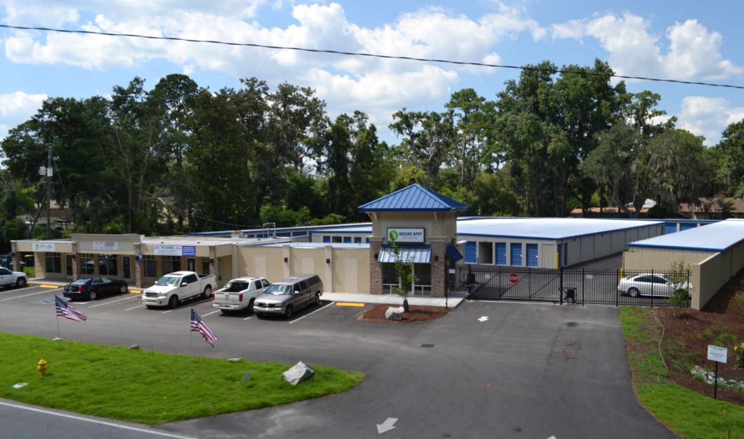 2122 Bona Bella Ave, Savannah, GA for sale Building Photo- Image 1 of 1