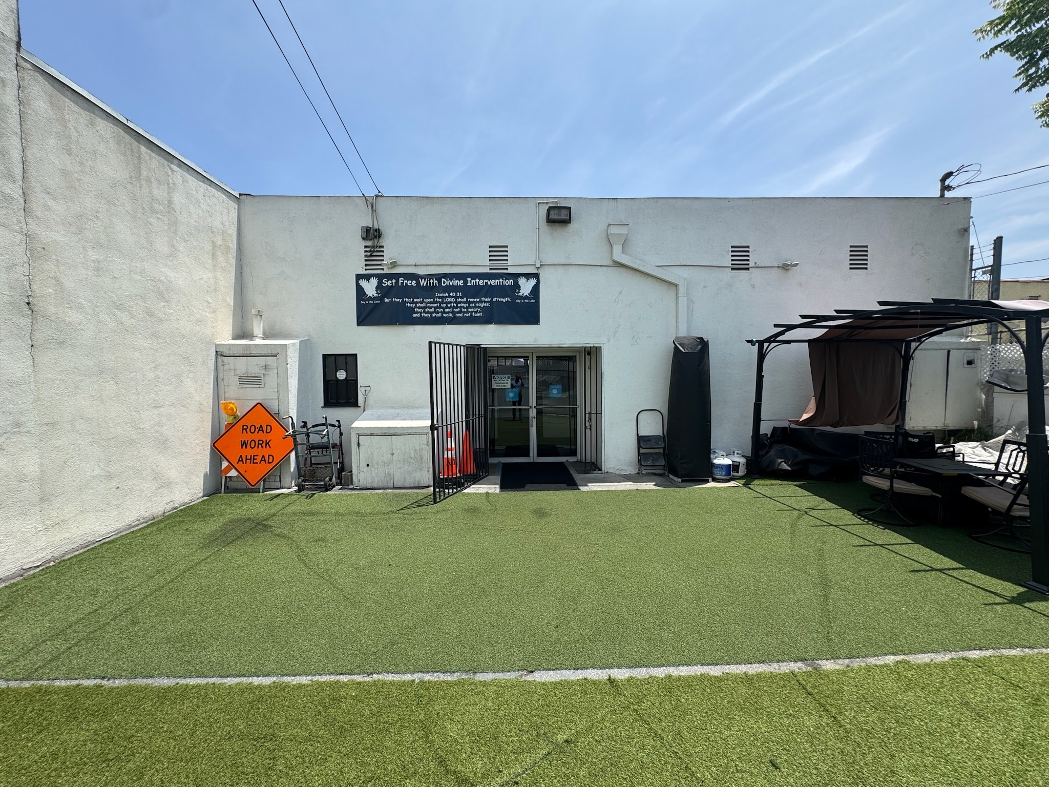 5723 Atlantic Ave, Long Beach, CA for lease Building Photo- Image 1 of 11