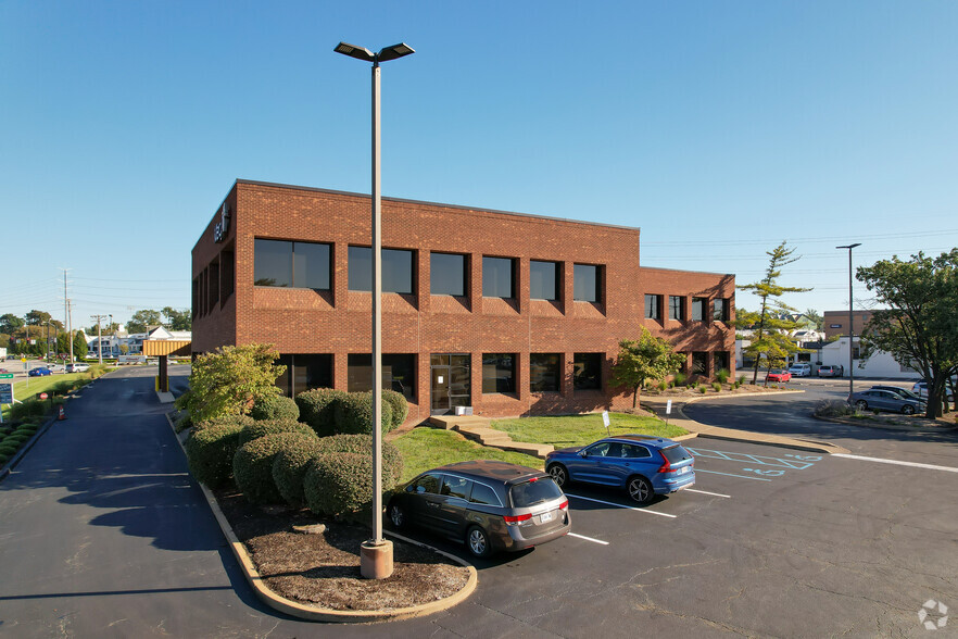 8860-8866 Ladue Rd, Ladue, MO for lease - Building Photo - Image 2 of 4