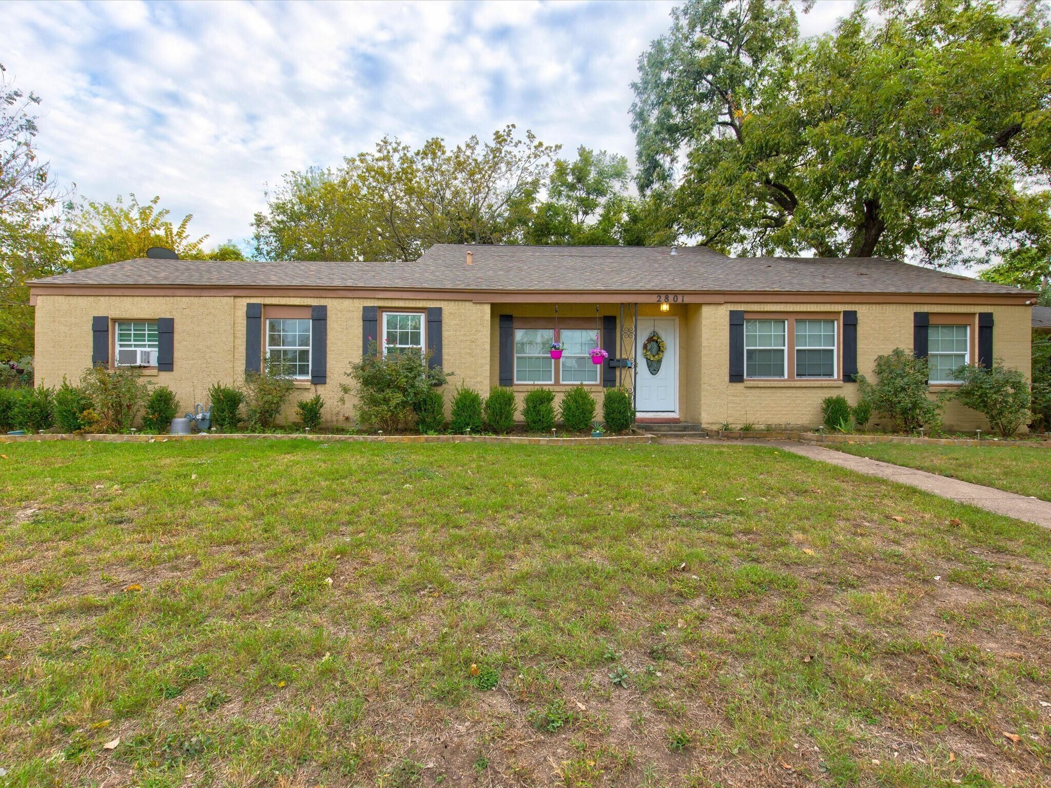 2801 W Biddison St, Fort Worth, TX for sale Primary Photo- Image 1 of 9