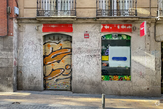 Retail in Madrid, MAD for lease Interior Photo- Image 2 of 2