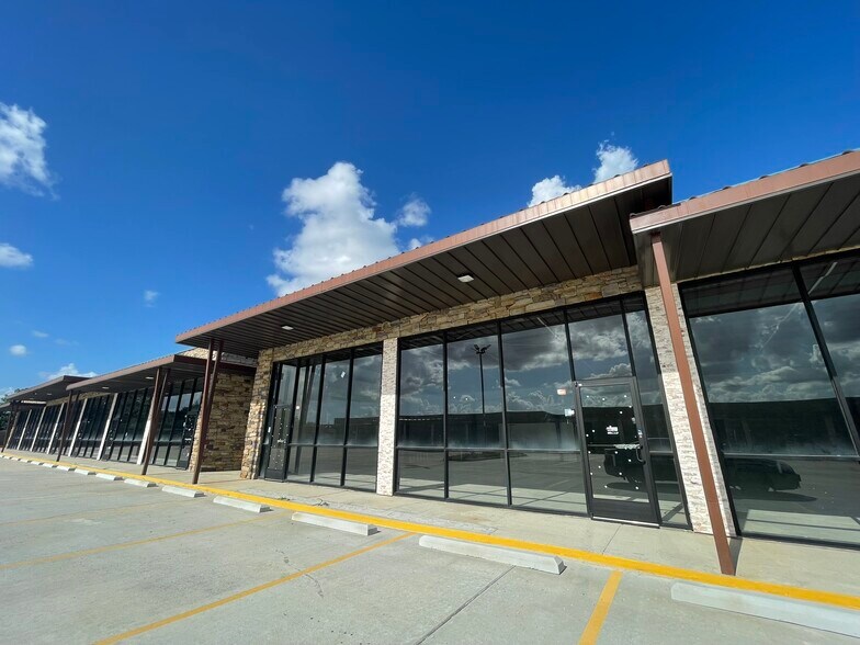 16332 FM 529, Houston, TX for lease - Building Photo - Image 1 of 15