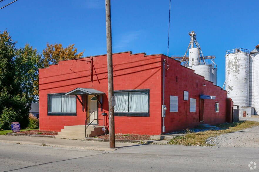 314 W State St, Botkins, OH 45306