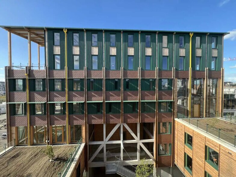 Office in Nantes for lease - Building Photo - Image 2 of 9