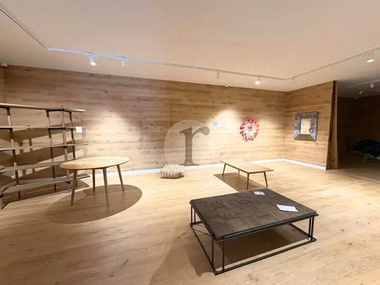 Retail in Bouvines for lease - Building Photo - Image 2 of 12