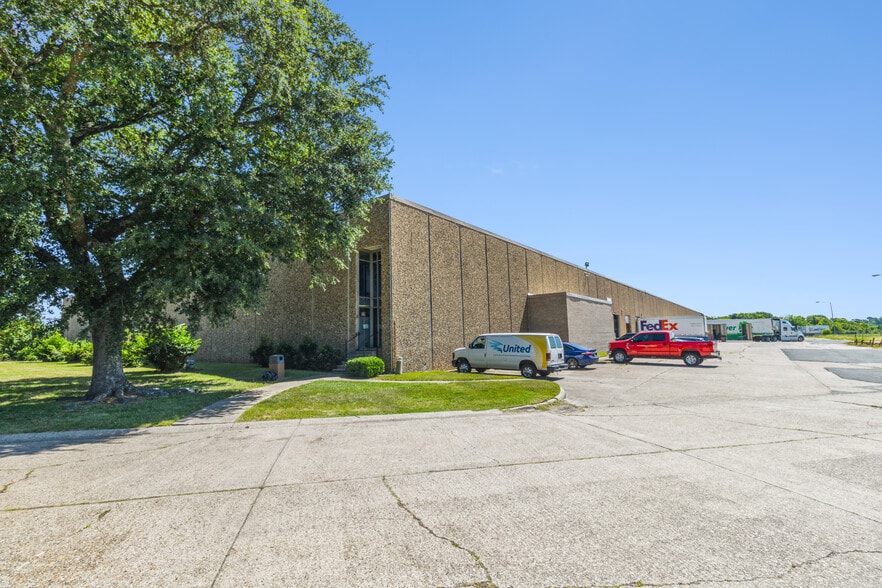 2005 Texas Ave, Shreveport, LA for lease - Building Photo - Image 3 of 26