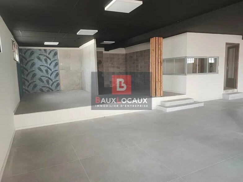 Office in Lambesc for lease - Building Photo - Image 3 of 8