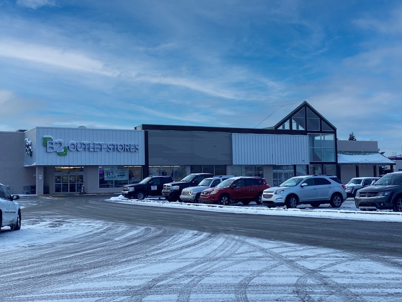 2100 N Mitchell Ave, Cadillac, MI for sale - Building Photo - Image 1 of 1