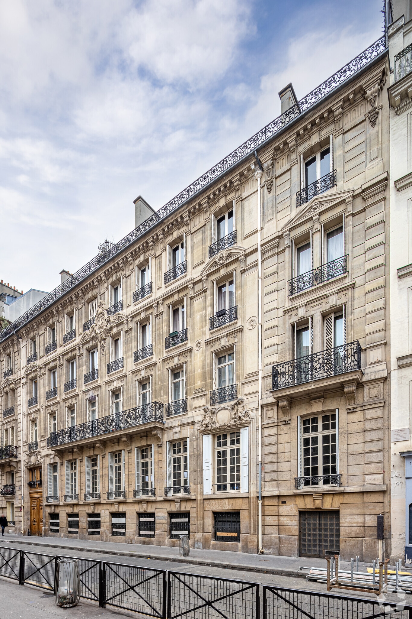 9 Rue Chaptal, Paris for lease Primary Photo- Image 1 of 4