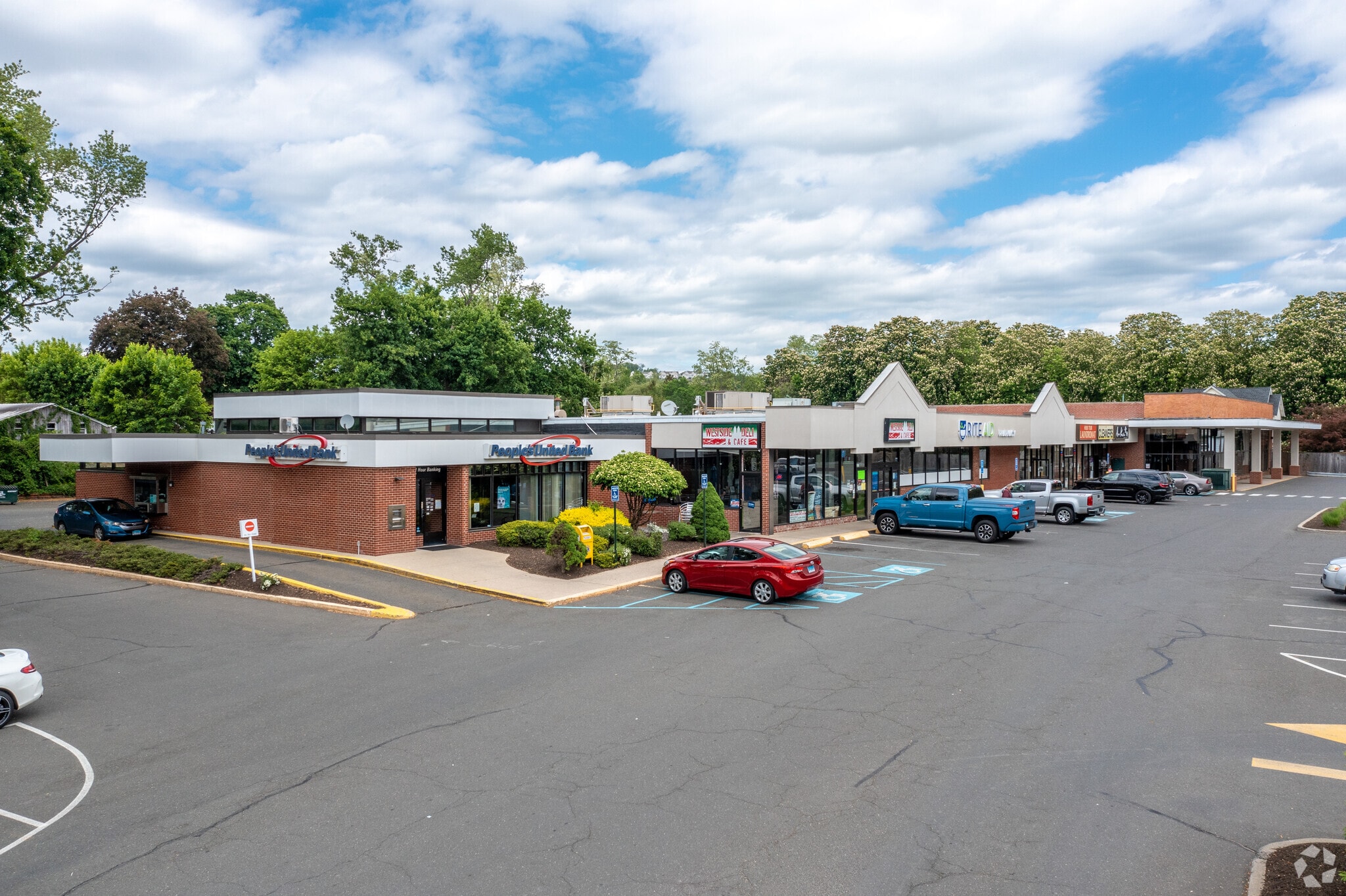279-293 Greenwood Ave, Bethel, CT for lease Primary Photo- Image 1 of 5