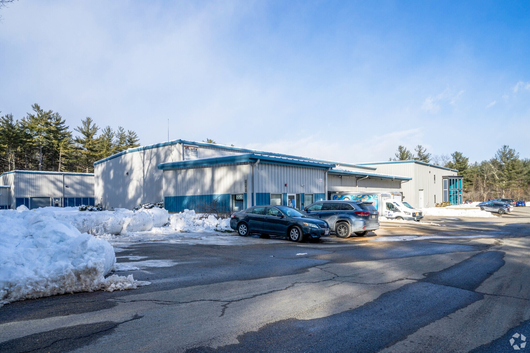 233 Root Rd, Westfield, MA for sale Primary Photo- Image 1 of 1