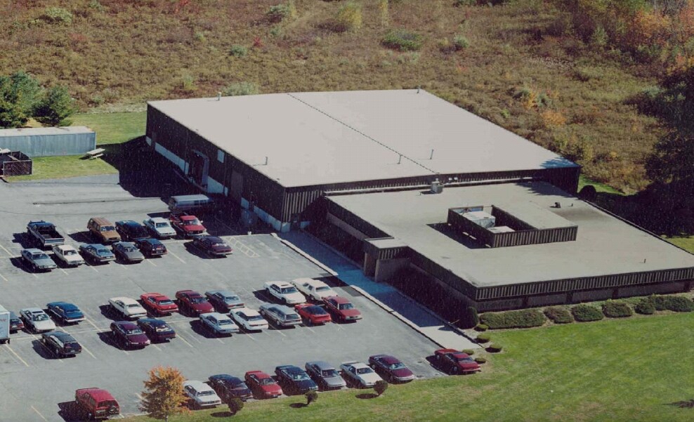 135 Freshwater Blvd, Enfield, CT for sale Primary Photo- Image 1 of 1