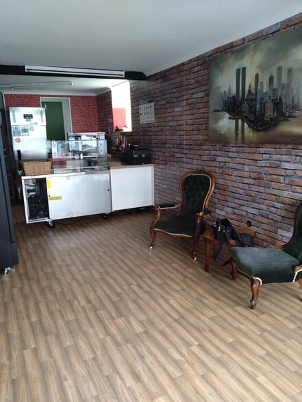 43 High St, Ross On Wye for lease - Building Photo - Image 2 of 7