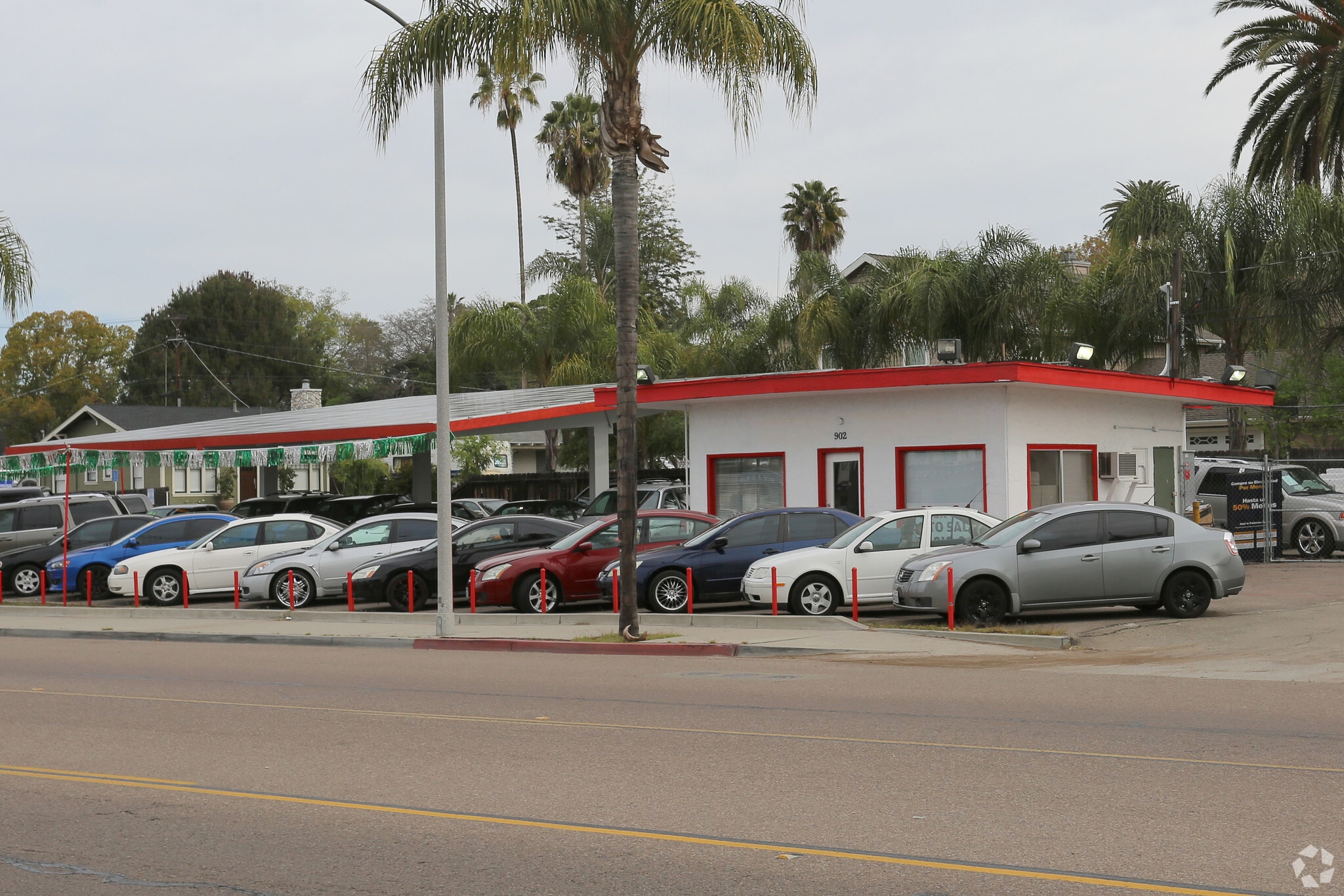 902 S Escondido Blvd, Escondido, CA for lease Building Photo- Image 1 of 4