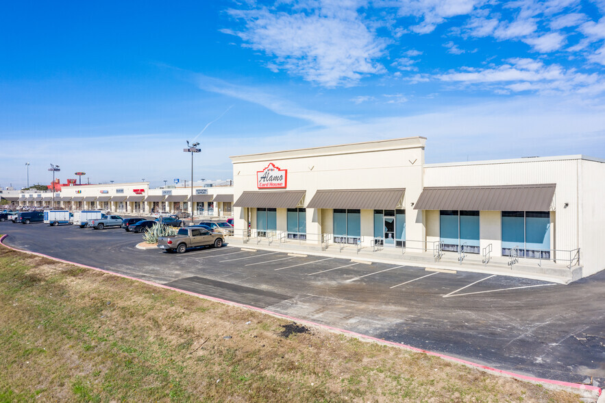 2803-2899 NE Loop 410, San Antonio, TX for lease - Building Photo - Image 1 of 5