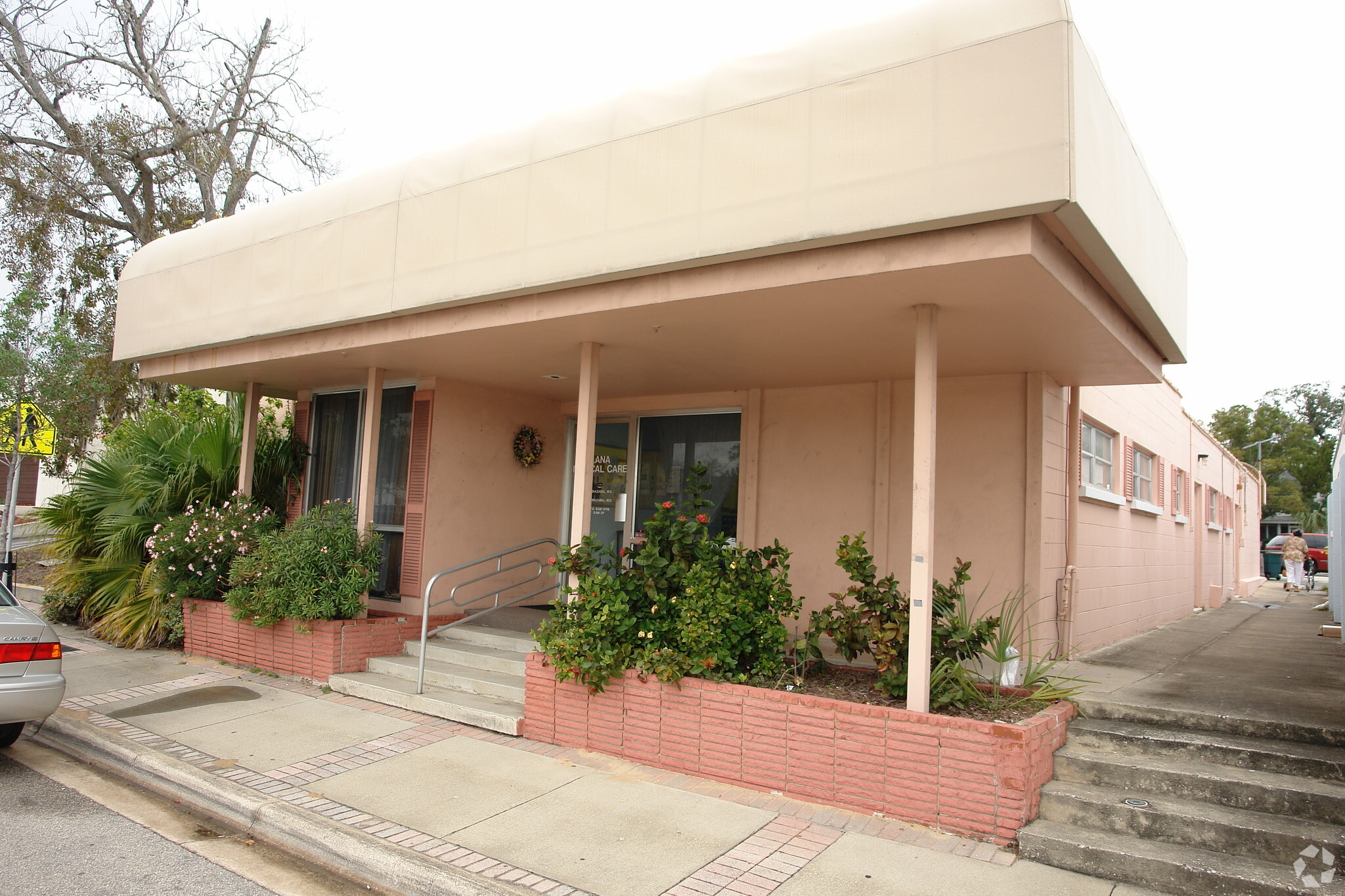 73 W Granada Blvd, Ormond Beach, FL for sale Primary Photo- Image 1 of 1