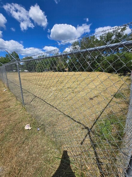 9999 Mill Street, Campton, KY for sale - Building Photo - Image 2 of 4