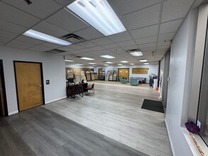 2130 S 7th Ave, Phoenix, AZ for lease Interior Photo- Image 2 of 7