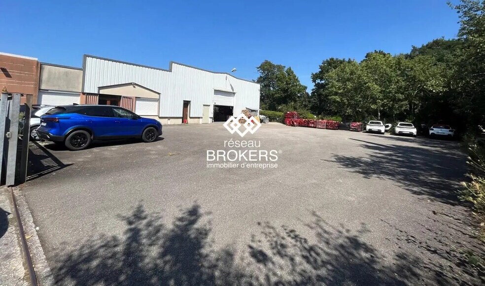 Flex in Nantes for lease - Building Photo - Image 1 of 4