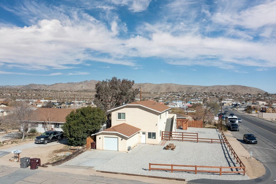 61786 Desert Air Rd, Joshua Tree, CA for sale - Building Photo - Image 3 of 18