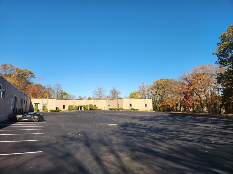 925 Sherman Ave, Hamden, CT for lease - Building Photo - Image 2 of 36