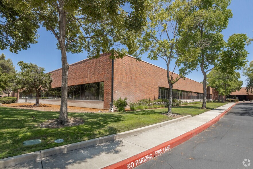 3215 Prospect Park Dr, Rancho Cordova, CA for lease - Building Photo - Image 3 of 10