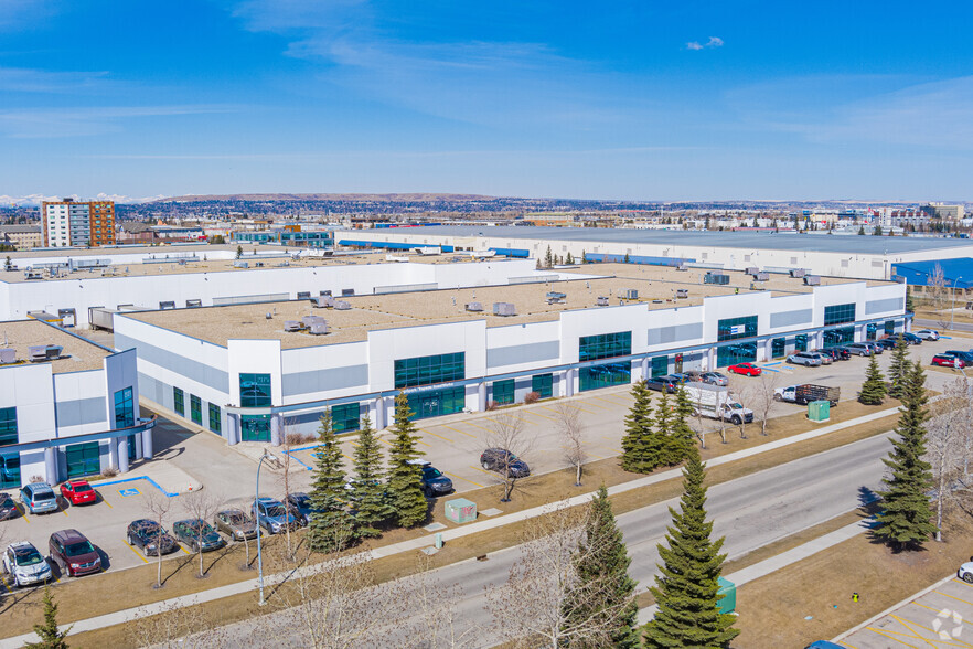 2175 29th St NE, Calgary, AB for lease - Aerial - Image 2 of 5