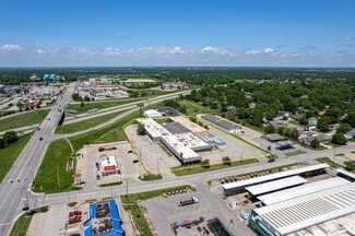More details for 2700 W 18th Ave, Emporia, KS - Hospitality for Sale