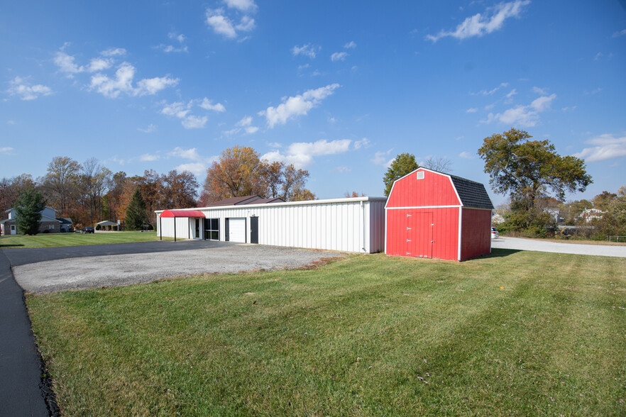 61 Norris Ave, North Vernon, IN for sale - Building Photo - Image 2 of 21