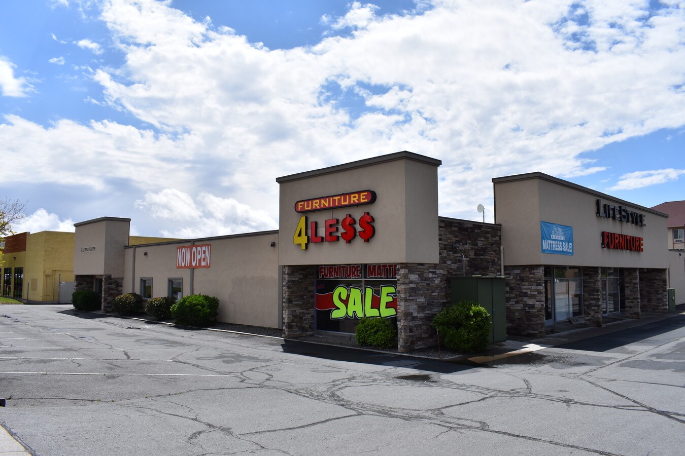 1270 E Plumb Ln, Reno, NV 89502