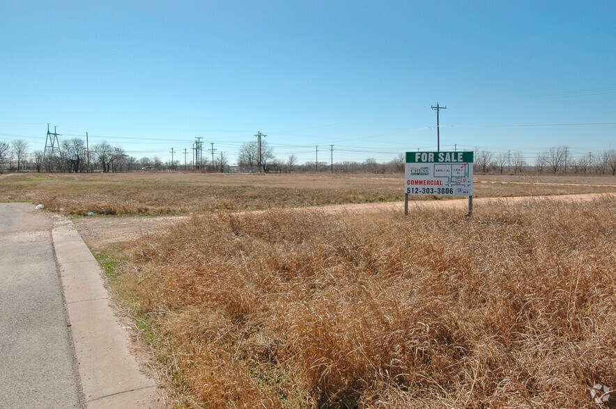 225 S Hasler Blvd, Bastrop, TX for sale - Primary Photo - Image 1 of 1