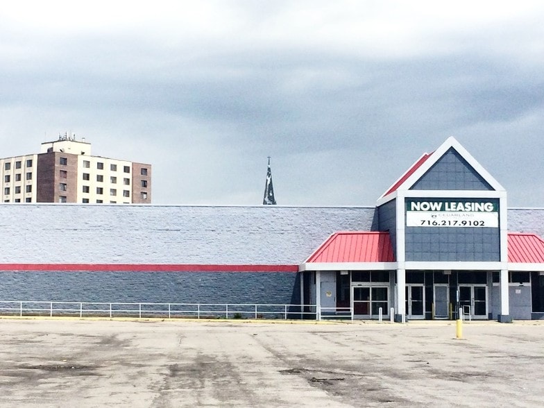 998 Broadway St, Buffalo, NY 14212