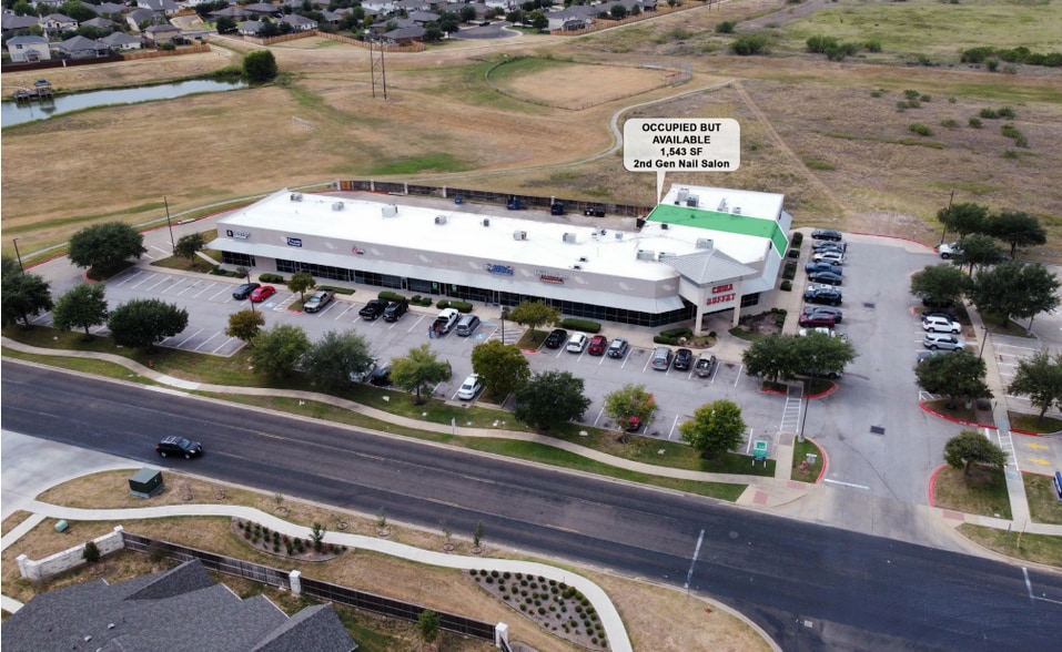 210 Hunters Crossing, Cedar Creek, TX for lease - Building Photo - Image 3 of 5