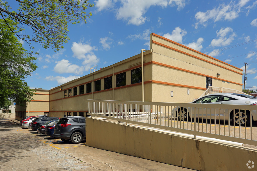 4300 S Harvard Ave, Tulsa, OK for sale - Building Photo - Image 3 of 9