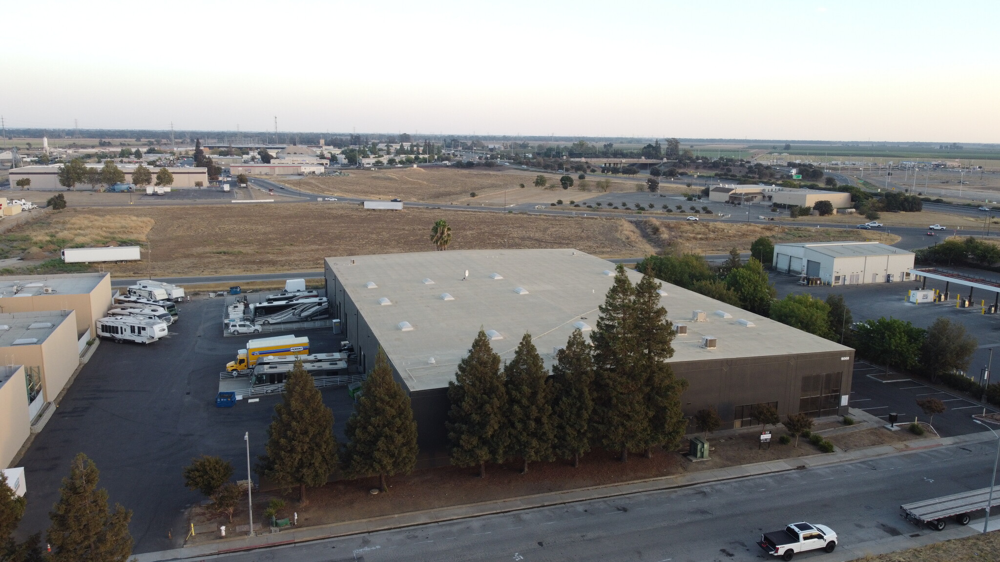 9068 Elkmont Dr, Elk Grove, CA 95624 - Industrial for Sale | LoopNet