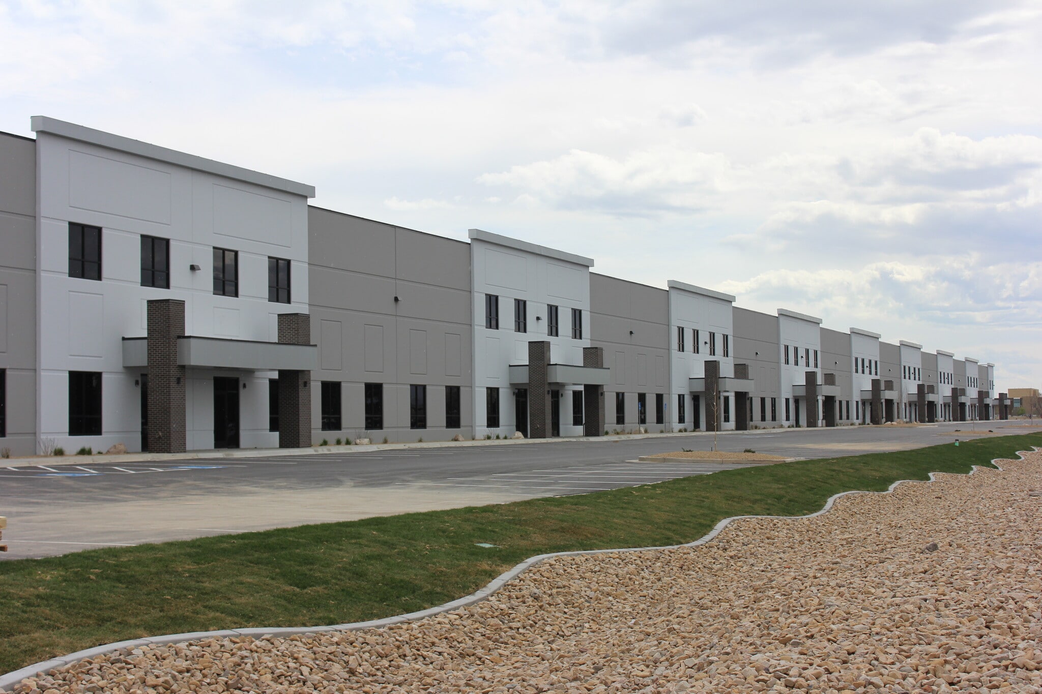 1250 N Flyer Way, Salt Lake City, UT for lease Building Photo- Image 1 of 5