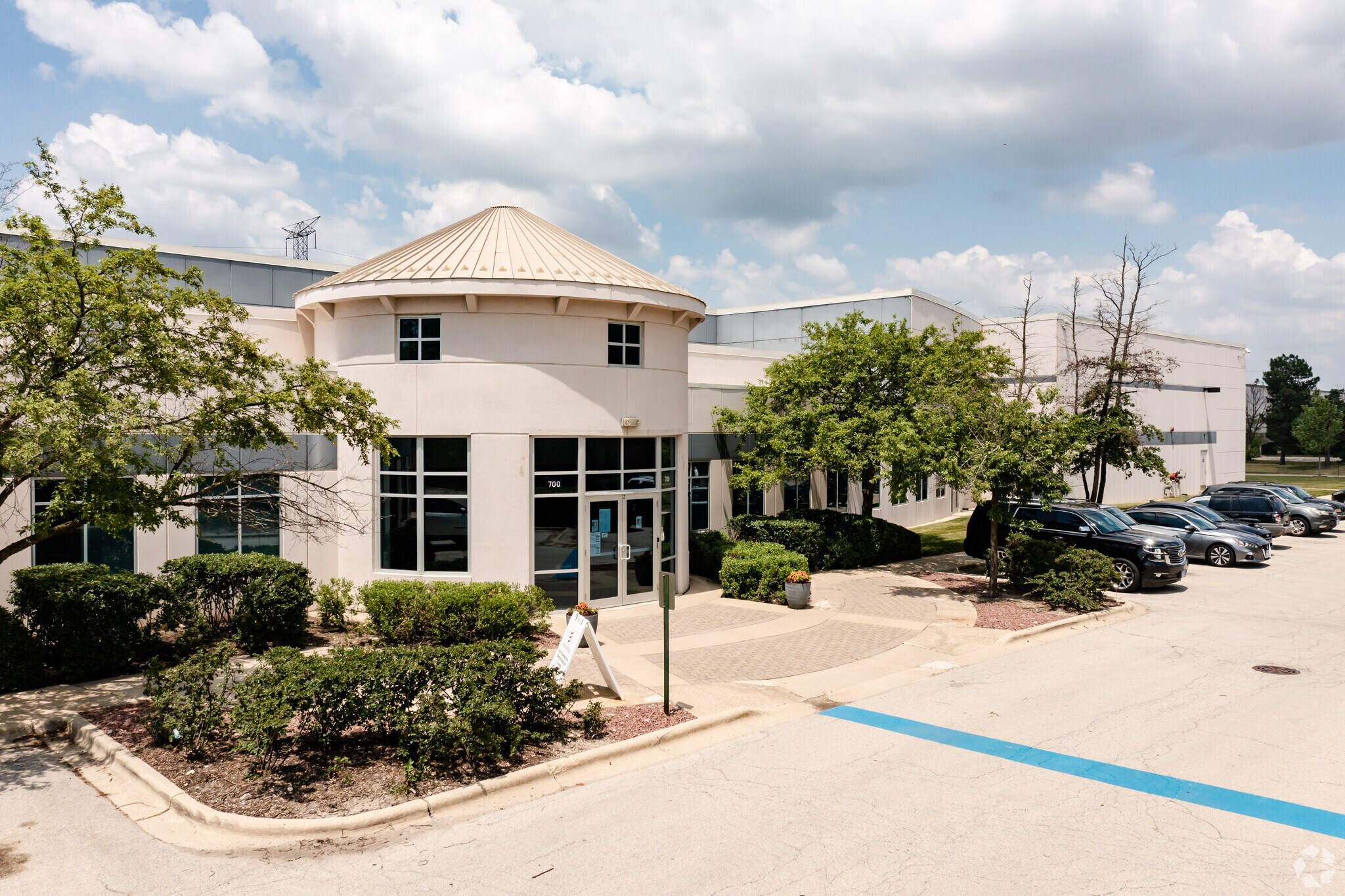 700 N Commerce St, Aurora, IL for sale Building Photo- Image 1 of 1